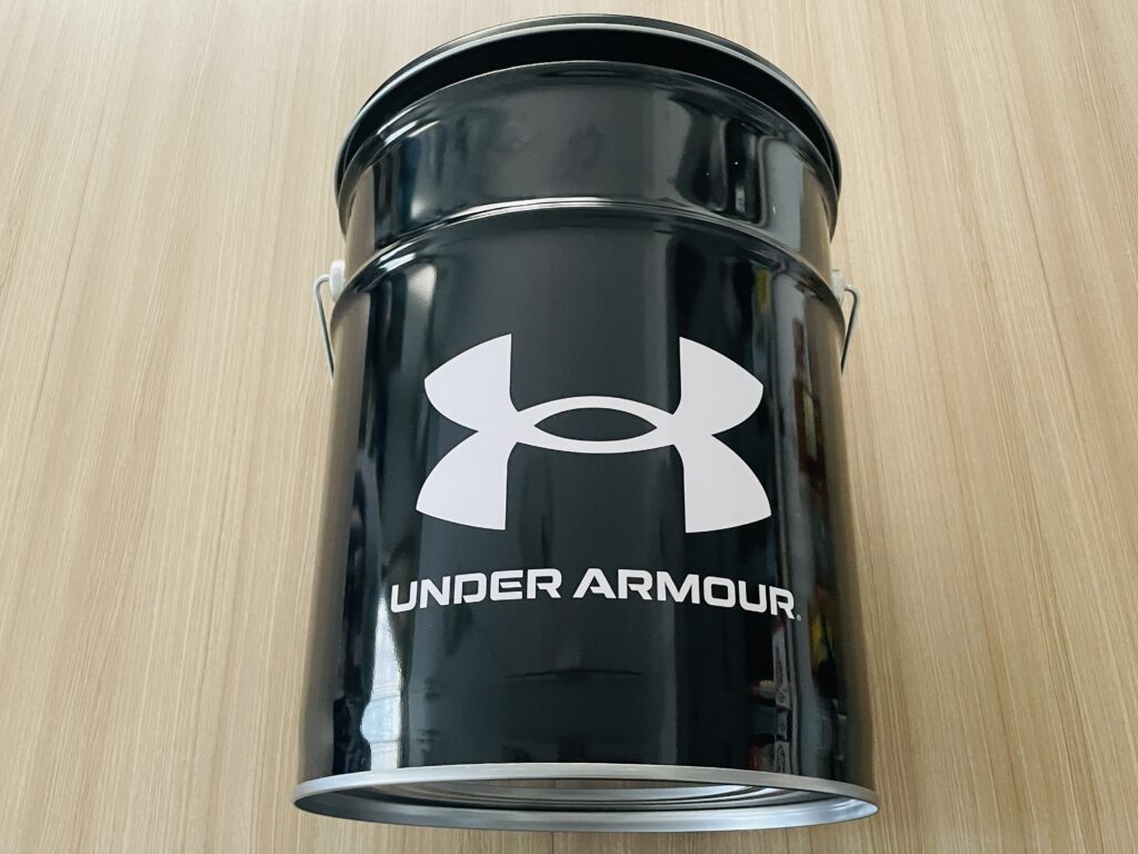 【お値下げ中】アンダーアーマーUNDER ARMOUR  2024福缶 メンズL全部そのまま入っています